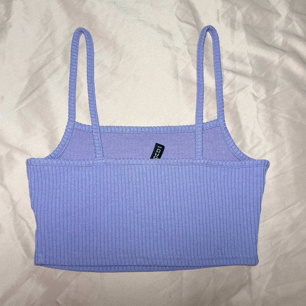 DIVIDED H&M Cropped Lilac Tank top